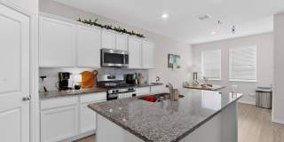 423 Pepperbark Avenue Gallery 14