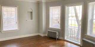 4836 N. Paulina Apt. Gallery 8