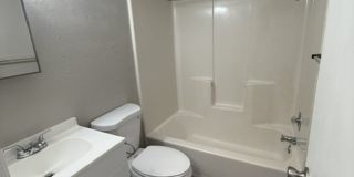 River Walk Apartments Gallery 33