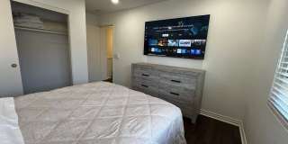7825 Seaglen Dr Gallery 60