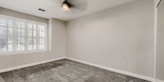 Spacious 5 Bedroom Home with Pool! Gallery 15