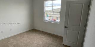 440 Northeast 4th Street Gallery 6