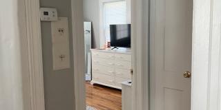 Grid House 2 blocks to ECU for rent on 5th St Gallery 21