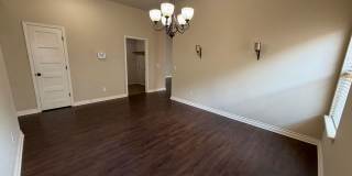 Beautiful and Cozy 3bed/2bath with an Office Available in North Norman! Gallery 11