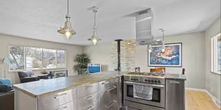 AMAZING 5 Bed 2 Bath Single Family Home in South Boulder! Gallery 13