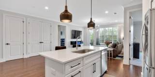 6890 Peachtree Dunwoody Road Gallery 8