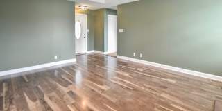 Pet Friendly Three Bedroom with Bonus! Gallery 5
