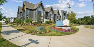 Blu South Townhomes Gallery 9