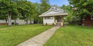 Newly Renovated 2 Bedroom Single Family Home Gallery 1