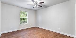 604 NW 17th Court Gallery 18