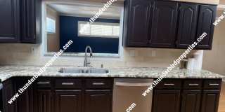 Available NOW!! Located in the NE heights. Gallery 5