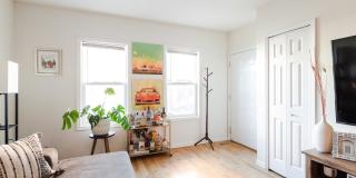 321 West Schiller Street Gallery 5