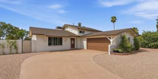8355 E STELLA Lane Gallery 1
