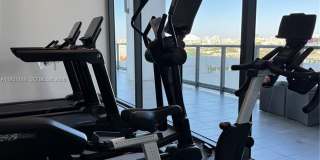 239 SW 9th St Gallery 17