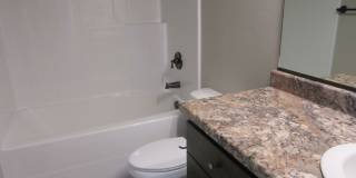 Move-In Discount - 3 bedroom, 2.5 bath - Heart of Cedar City! Gallery 13