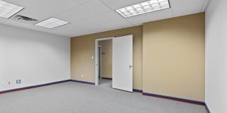 1128 S Grandview Gallery 7