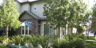 Exquisite 3 Bed 2.5 Bath Two Story Condo, Gated Complex, South Coast Metro Gallery 4