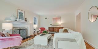 6018 ONONDAGA Road Gallery 3