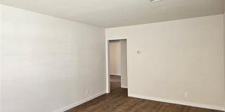 6907 White Oak Gallery 28