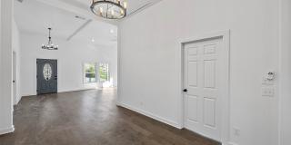 3222 Travis Street Gallery 11