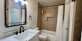 Great Townhome in the Pocket area close to everything! Gallery 17