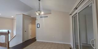 Gorgeous Corner lot Home for Rent! Gallery 10