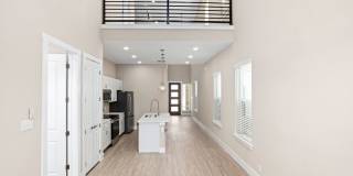 Luxury 3/2.5 Townhome Gallery 6