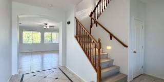 1289 E Iris Drive Gallery 4