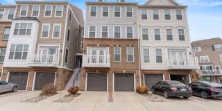 24660 CARIBOU Square Gallery 1