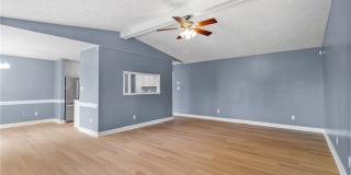 7312 Navarro Street Gallery 5