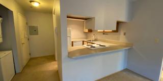University Court Apartments Gallery 55