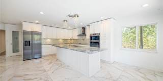 16770 Lakeview Court Gallery 8