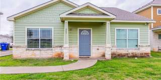 323 French Ave – Fully Furnished 5 Bed / 4 Bath Near Baylor Gallery 5