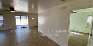 Beautiful 2-story 4-Bedroom, 2 Bath House with Loft for Rent (Green Valley) Gallery 5