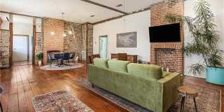 536 JACKSON Avenue Gallery 4