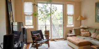 Cozy and spacious 3br condo in Presidio Heights Gallery 4