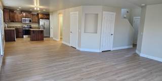 Beautiful 4 Bedroom Home Gallery 4