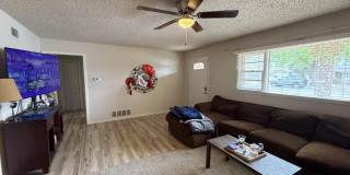 4212 40th Street Gallery 2