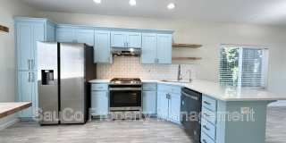 7839 NE Kian Ln Gallery 7