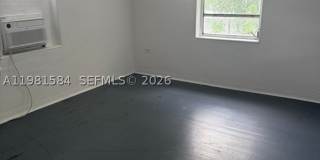 424 NE 82nd St Gallery 17