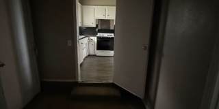 Charming 4-Bedroom Home with Spacious Yard! Gallery 12