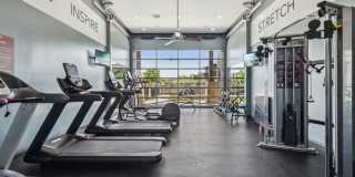 Overlook at Stone Oak Park Apartments Gallery 4