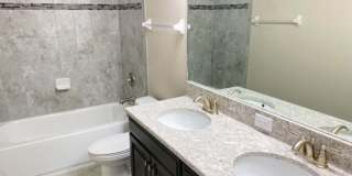 Amazing 5 bedrooms/4 full baths brand New SMART home in beautiful new Tampa community! Gallery 25