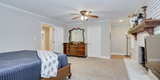 2415 Apricot Lane Gallery 21