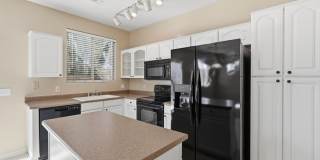 17561 W Banff Lane Gallery 14