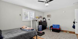 123 E ERIE Drive Gallery 22