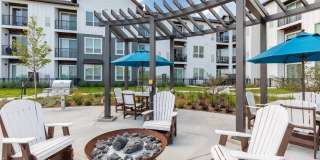 Avenida at Centerra Age 55+ Apartment Homes Gallery 29
