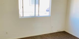2 Bed 1 Bath Gallery 5