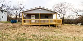 3 bedroom, 2 bathroom home available in La Grange; Oldham County School District! Gallery 1