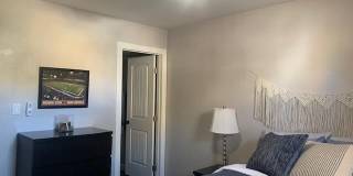 1402 S JENTILLY Lane Gallery 22